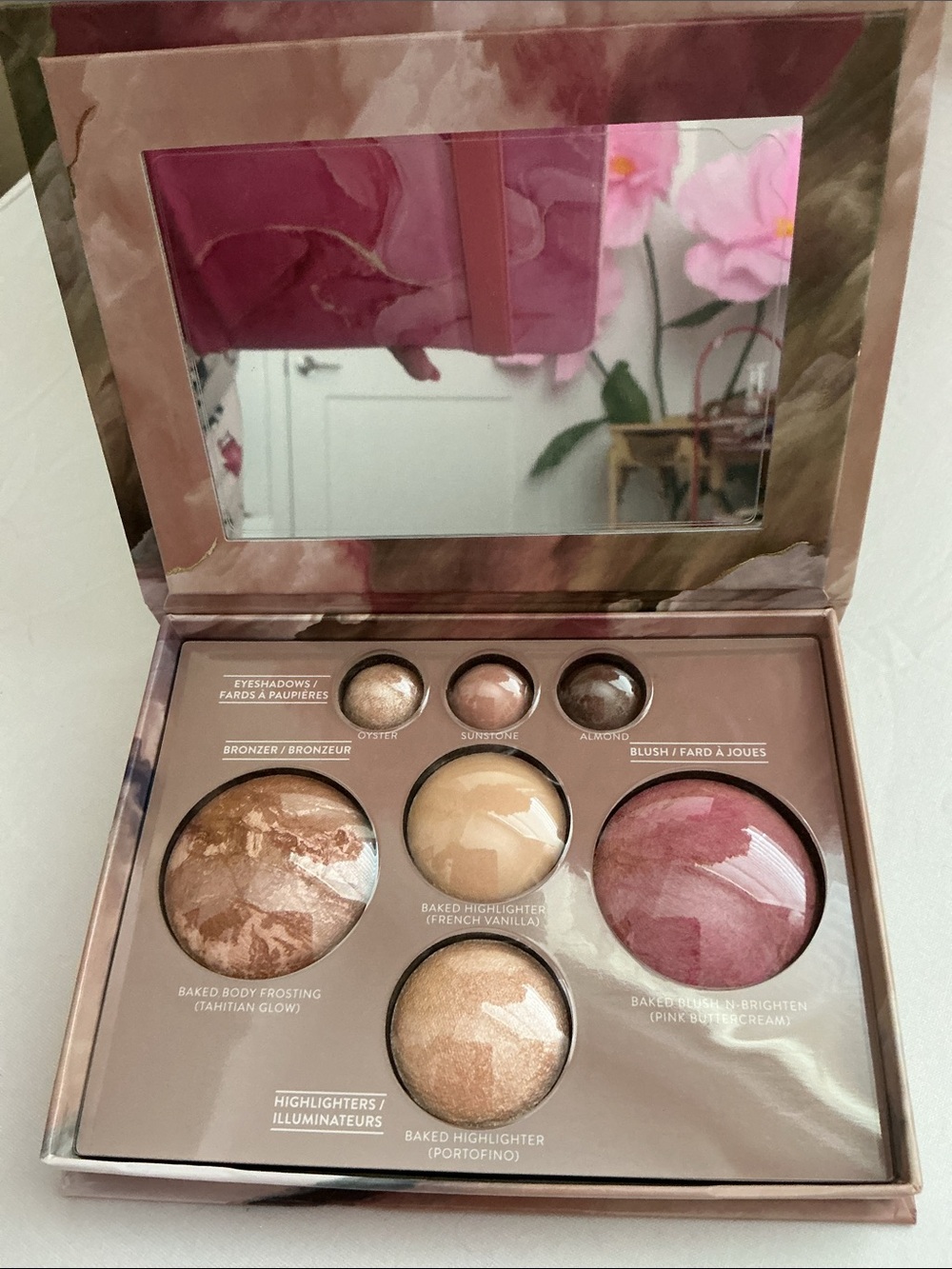 Laura Geller Pink Marble Baked Full Face Palette. NWT - Picture 2 of 3